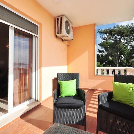 Apartment Luxury Cream Kastela Exterior photo